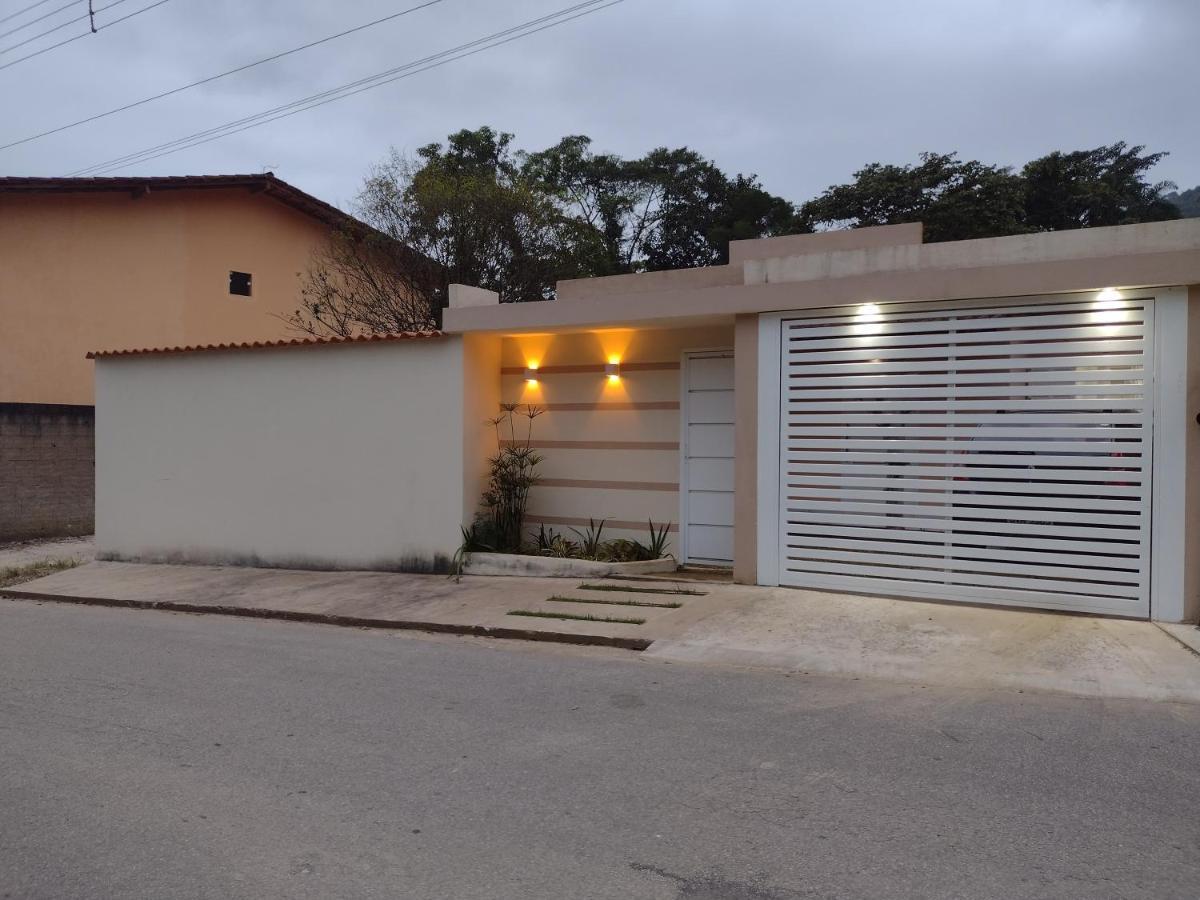 Casa próxima à praias e cachoeiras de Paraty Araquari Exterior foto